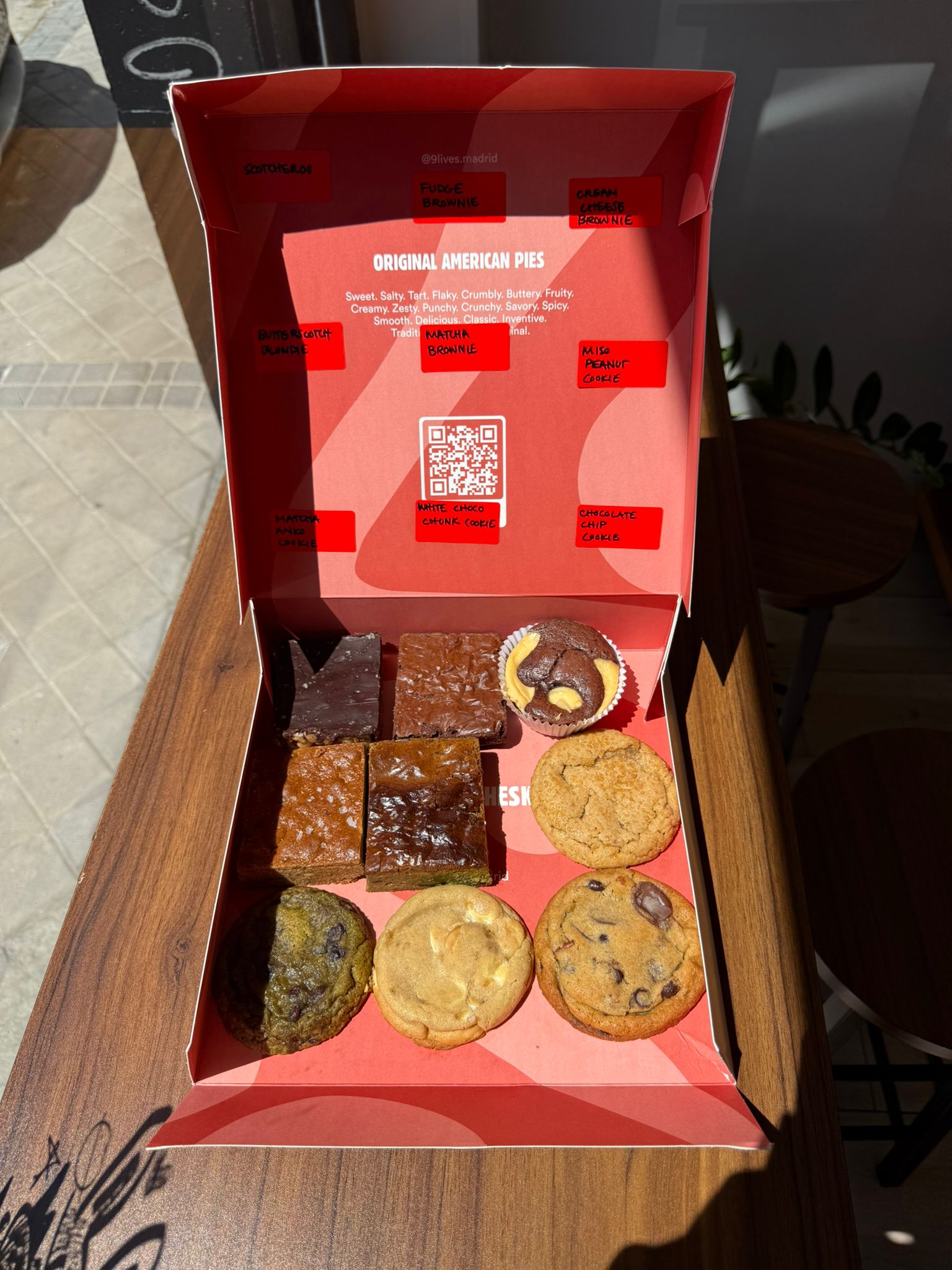 Caja de muestras para hostelería Mix de 9 cookies y brownies